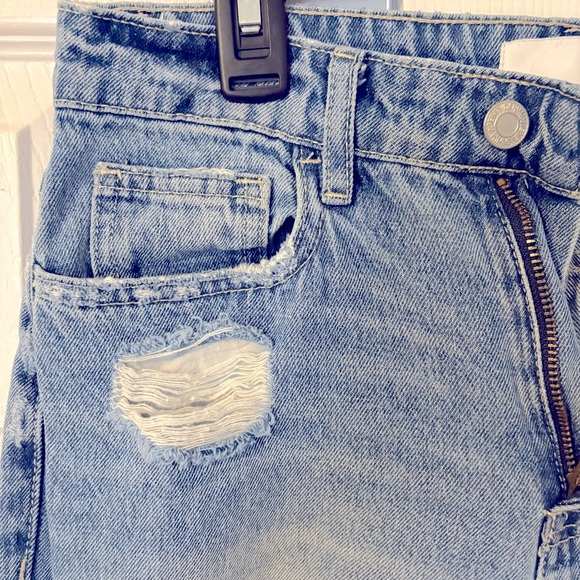 Vervet Distressed Straight Leg Jeans size 26 - Picture 3 of 7